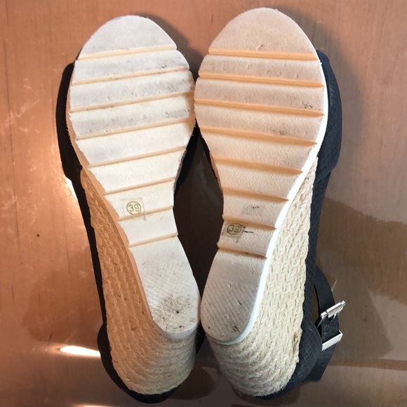 Women’s shoes US Size 8.5 - Picture 7 of 13